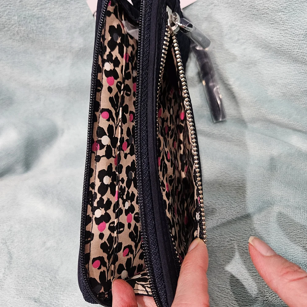 Vera Bradley Iconic RFID Front Zip Wristlet in Navy - Picture 6 of 10